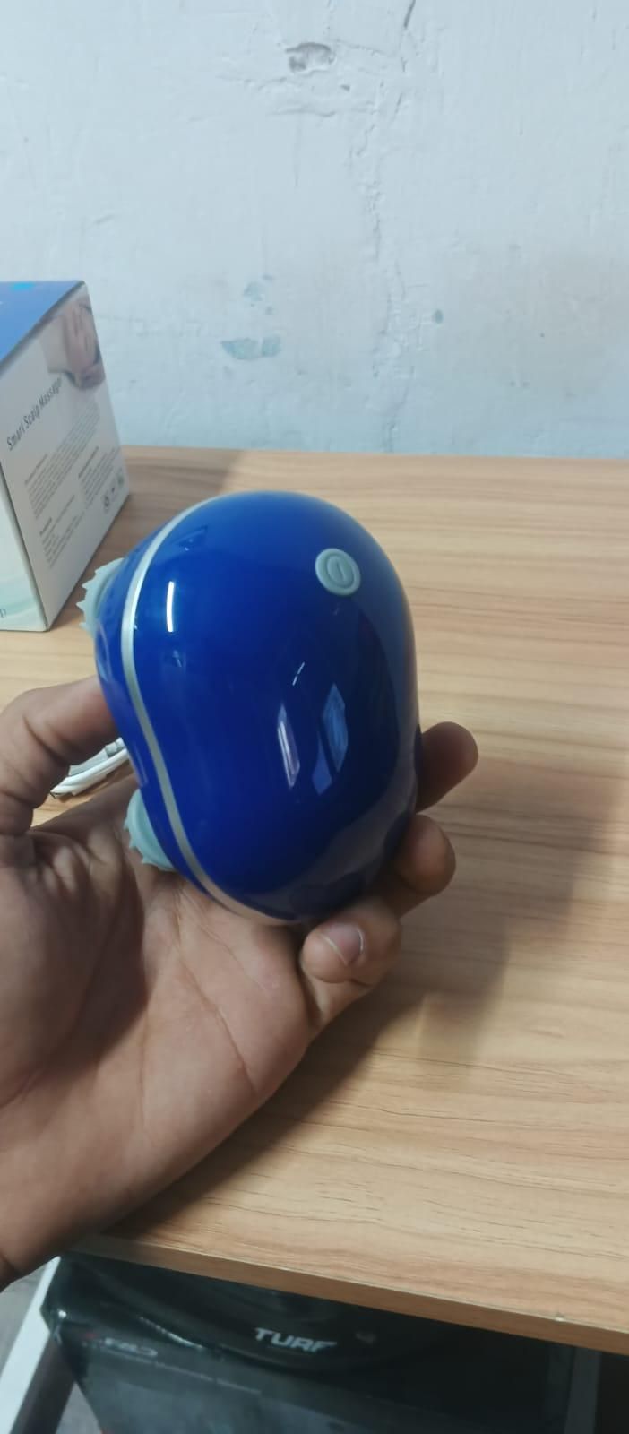 Electric Scalp Massager – 360° Kneading & Vibration Relaxation